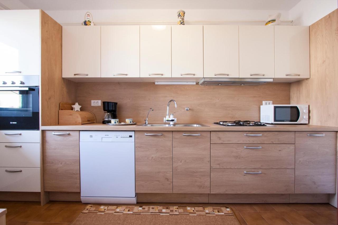 Apartment Nola By Rent Istria Poreč Buitenkant foto
