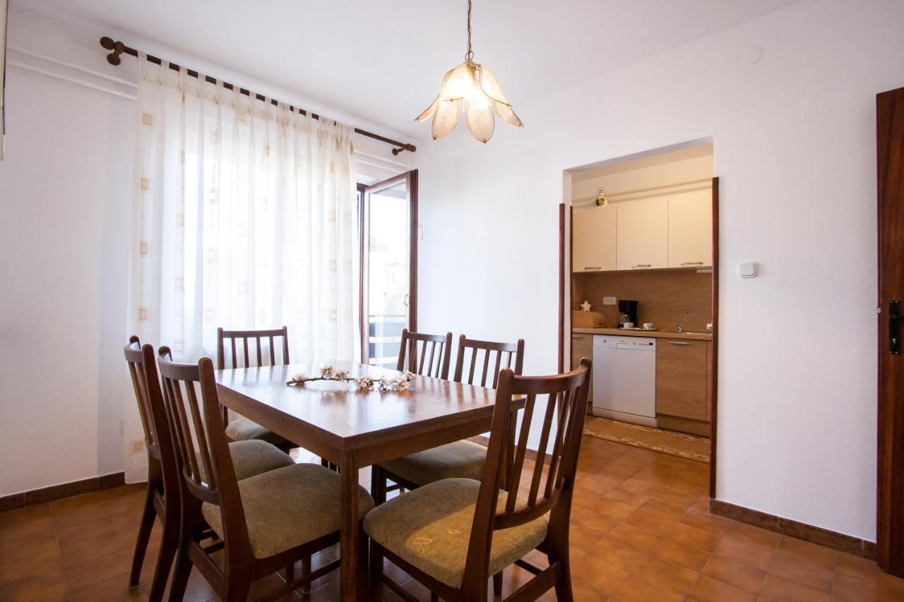 Apartment Nola By Rent Istria Poreč Buitenkant foto