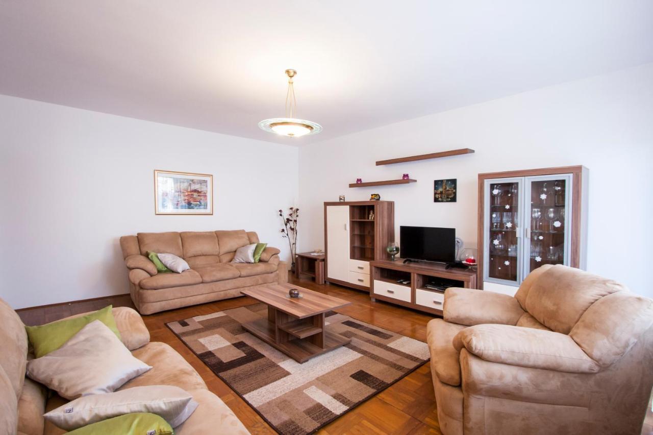 Apartment Nola By Rent Istria Poreč Buitenkant foto